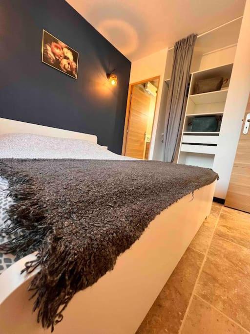 Апартаменты Loft Pied De Coline Au Calme Ginasservis Экстерьер фото